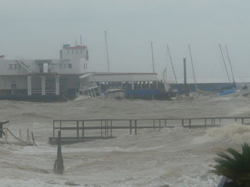 Hurricane Ike photo